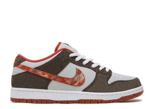 SB Dunk Low Crushed D.C.