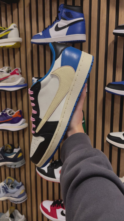 Air Jordan 1 Retro Low OG SP Fragment Travis Scott